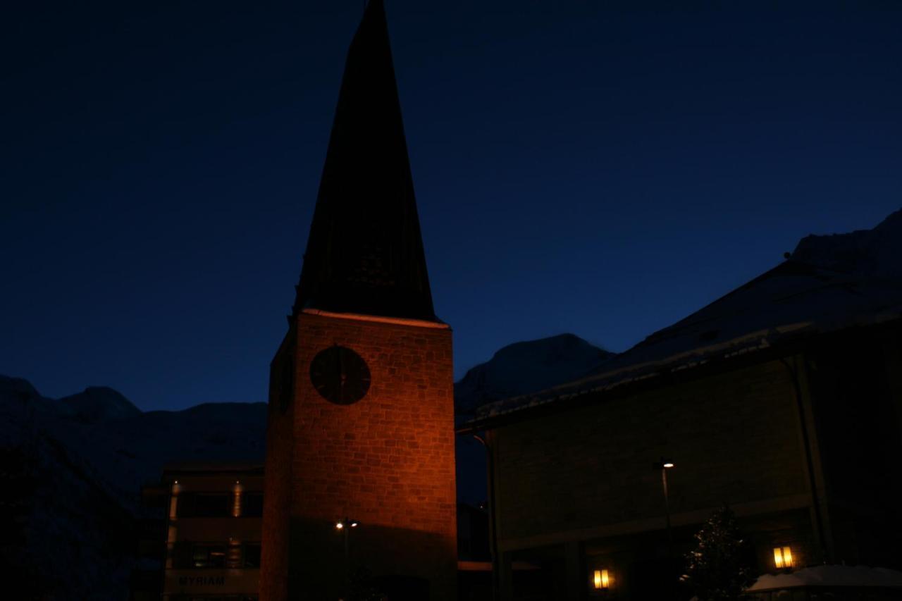 Hostel Imseng Saas Fee Exteriör bild